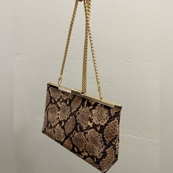 Handmade Genuine Embossed Leather, Articulated Metal Frame Clutch/Crossbody - Picture 7 of 14